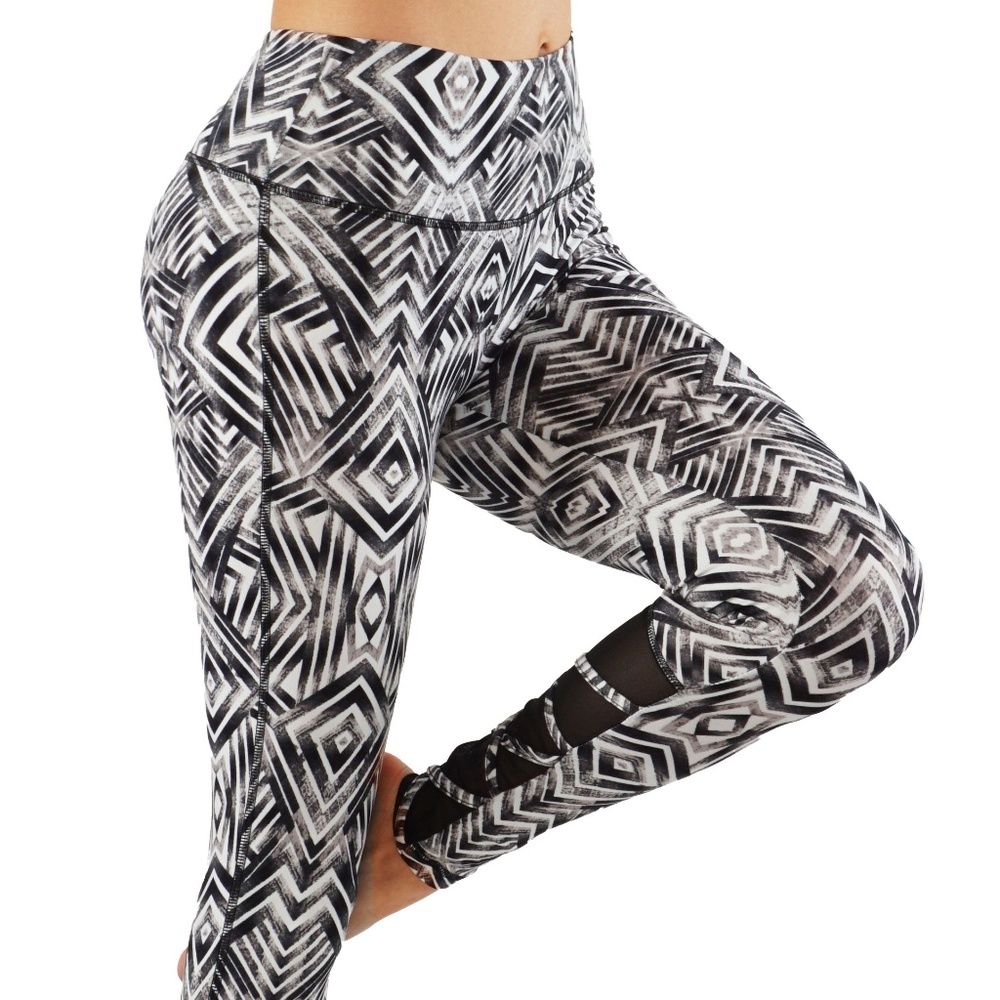 Super soft Leggings with mesh  L18-03